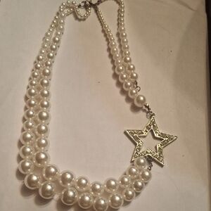 Elegant Pearl Necklace with Star Pendant